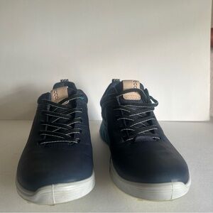 Ecco Men's Dark Blue and White Sneakers